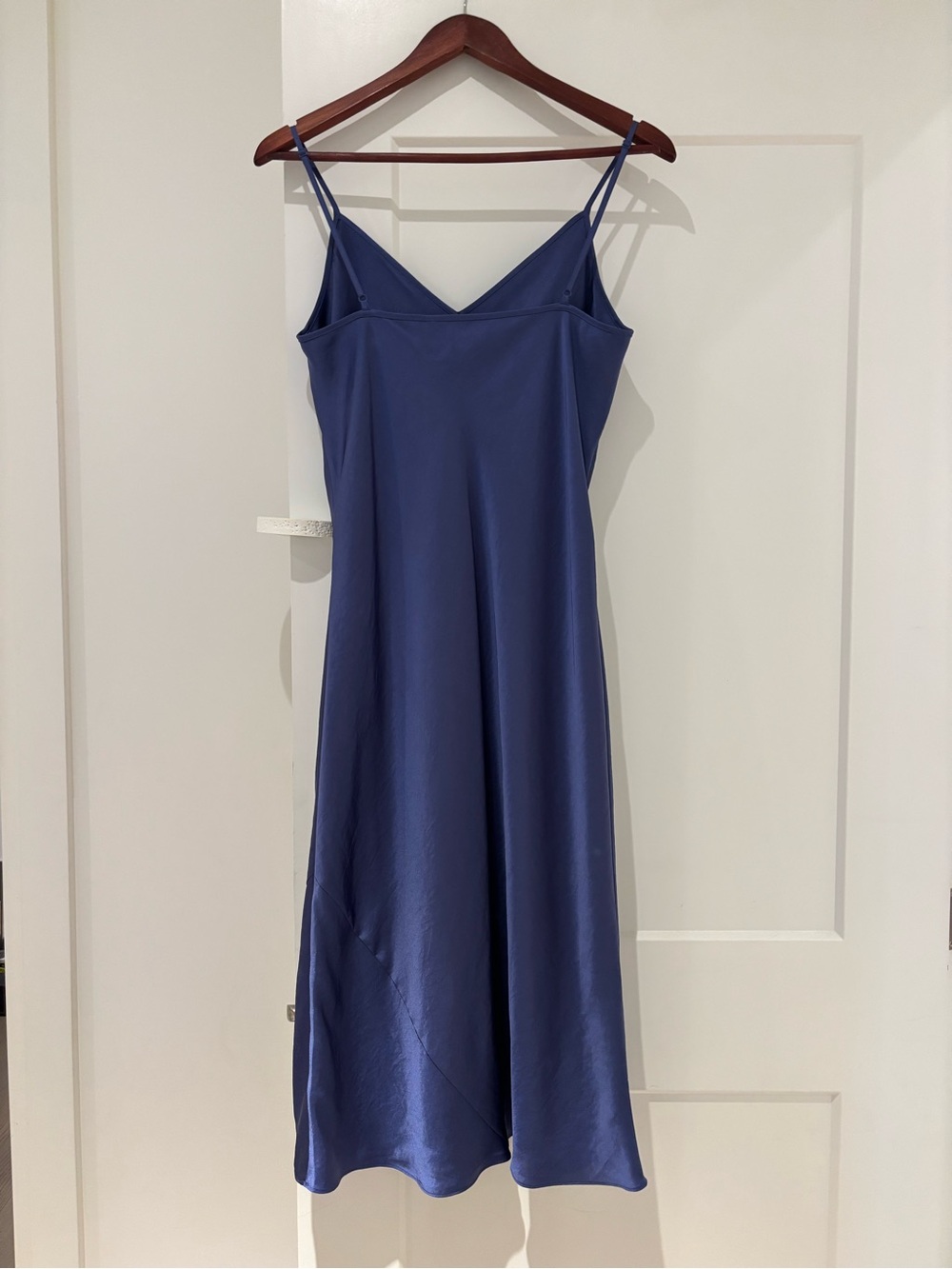 Wilfred Women's Blue Slip Dress - Sleek V-Neck Spaghetti Strap size M
